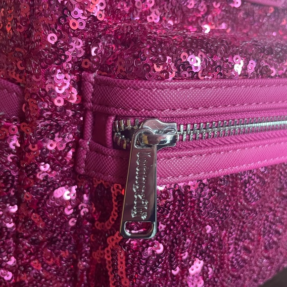 NWT Loungefly Disney Minnie Mouse Magenta Pink Sequin Mini Backpack - Picture 5 of 7